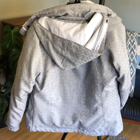 Columbia - S - Winter Ski Jacket - light puffy jacket with shell - Picture 6 of 15